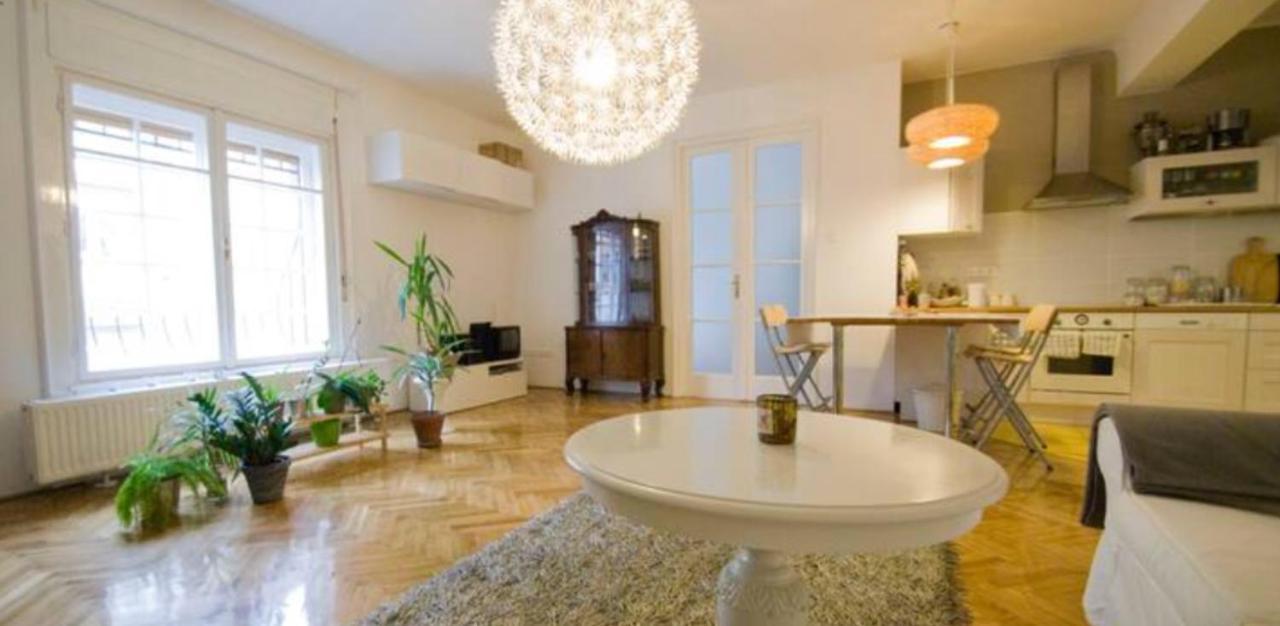 Radnoti Design Studio Apartment Budapest Luaran gambar
